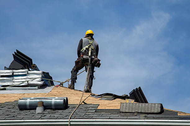 Professional Roofing technician working in Poneto, IN